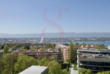 Cologny Parc: Attique d'exception avec vue panoramique!