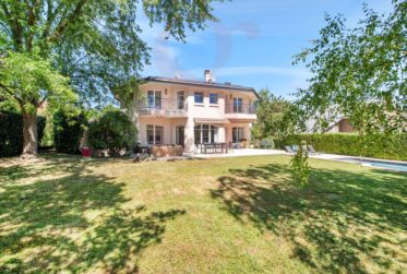 Jolie propriété familiale à Vandoeuvres