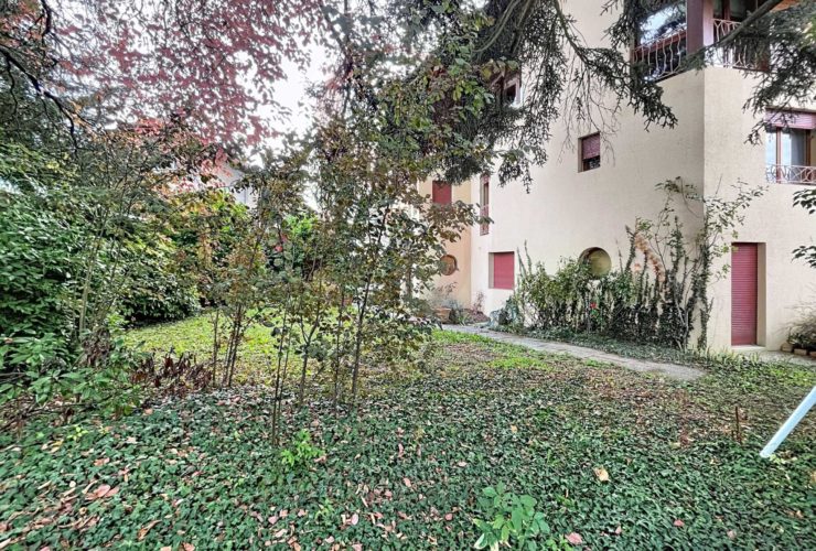 Bel appartement avec un jardin de 800m2